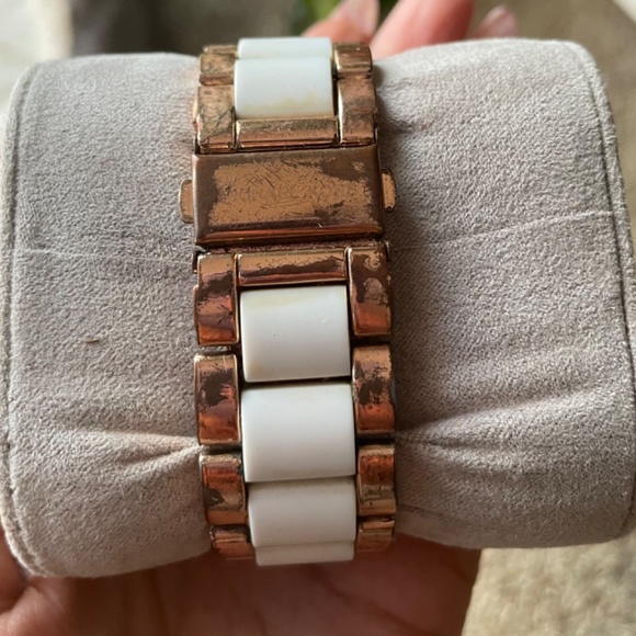 Michael Kors watch - Picture 3 of 5